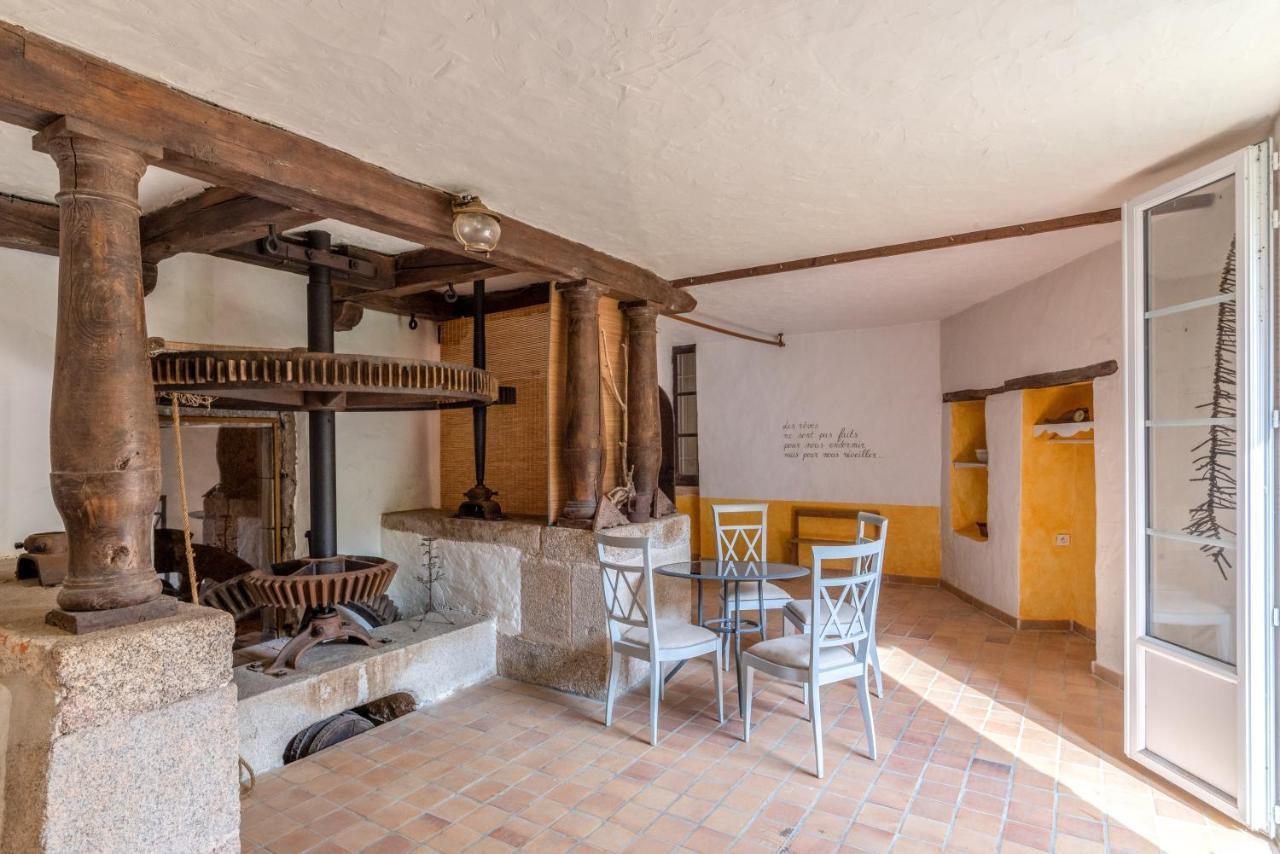 Le Moulin De Pilet Villa Mortagne-sur-Sevre Exteriör bild